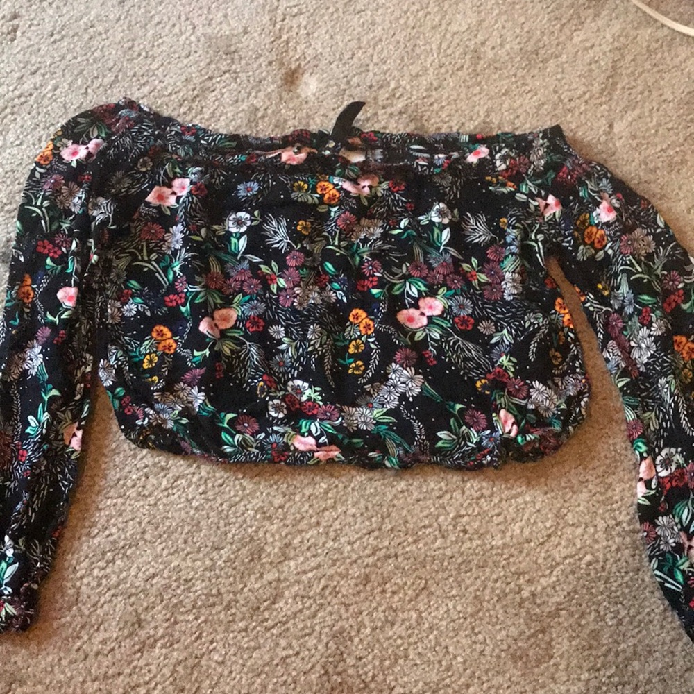 Floral print off the shoulder crop top